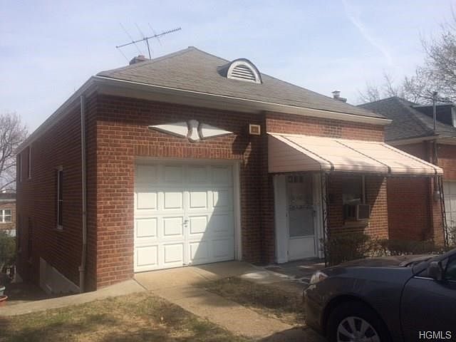 2nd image of 4188 Bronxwood Ave