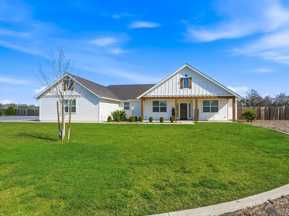 6685 Scenic Oak Ct, Anderson, CA 96007