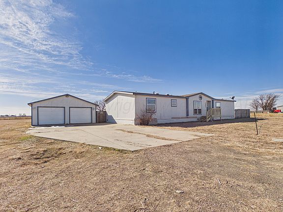 3rd image of 1501 Claude Rd