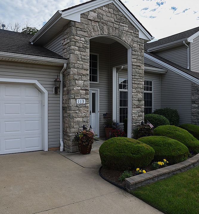 1st image of 113 Stonecreek Dr