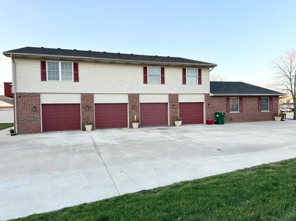 1227 Leon Way APT 2, Bourbonnais, IL 60914