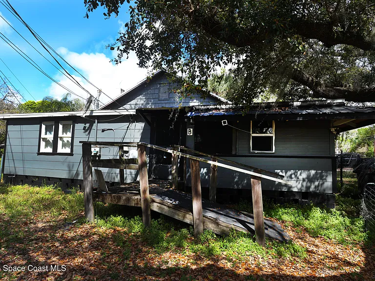 317 Pineda St #B — Photo 1