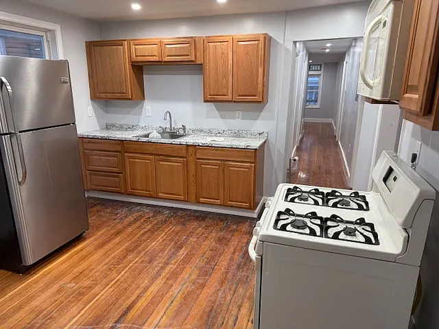42 Homes Ave #3 — Photo 5