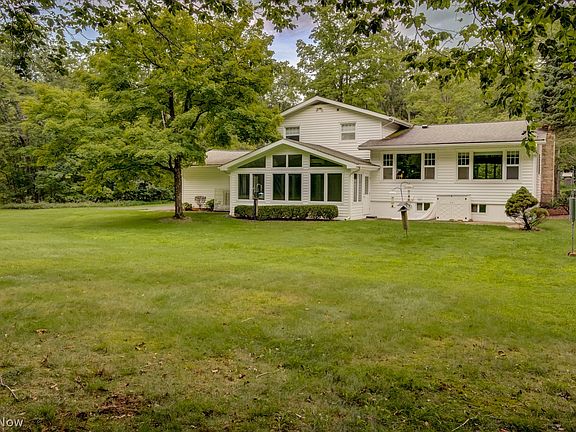 5th image of 15207 Hook Hollow Rd