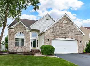 156 Dallas Dr, Bartlett, IL 60103