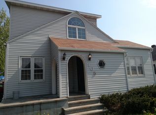 105 Elm St, Cochrane, WI 54622