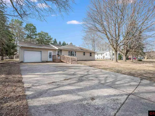 101 Blace Ave, Eagle Lake, MN 56024