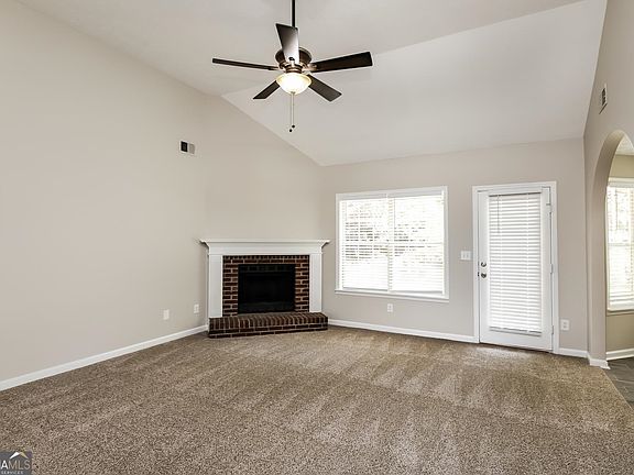 3rd image of 305 Mountberry Ct