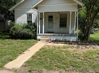 237 E Ellsworth Ave, Salina, KS 67401