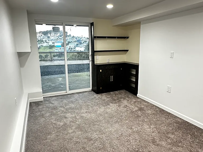628 Sweeny St #B — Photo 4