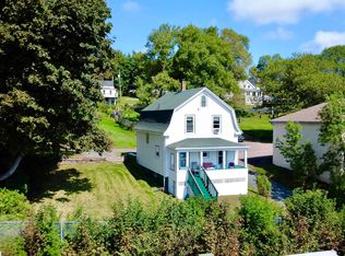 19 Farm St, Pictou, NS B0K1H0