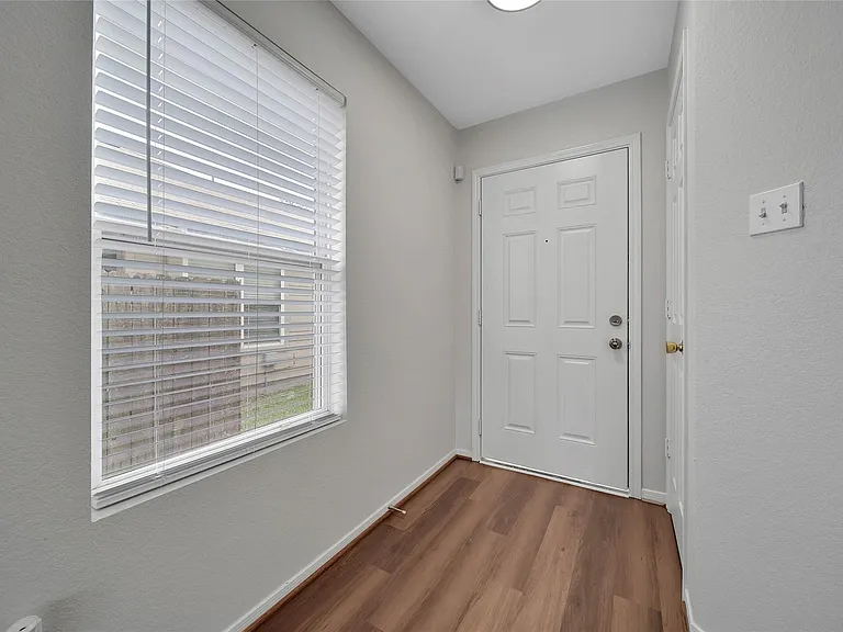 3022 Madison Elm St — Photo 4