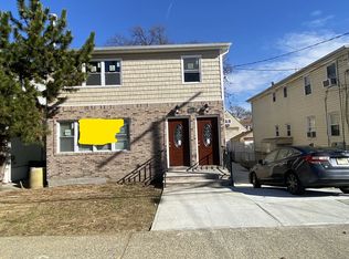 120-15 170th St #2FAM, Jamaica, NY 11434