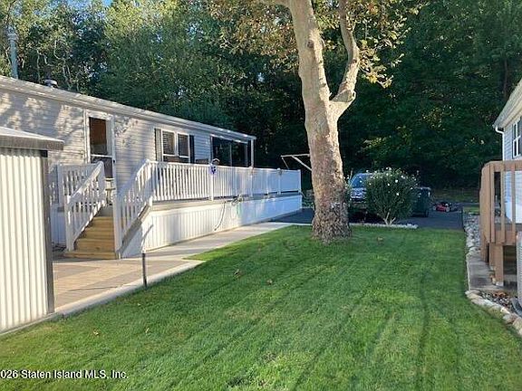 4th image of 18 Village Rd