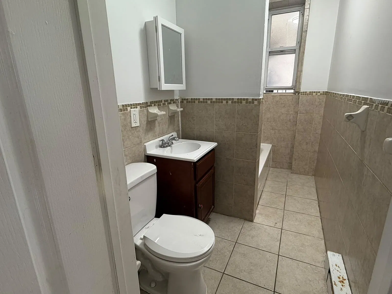 46 Vroom St — Photo 4