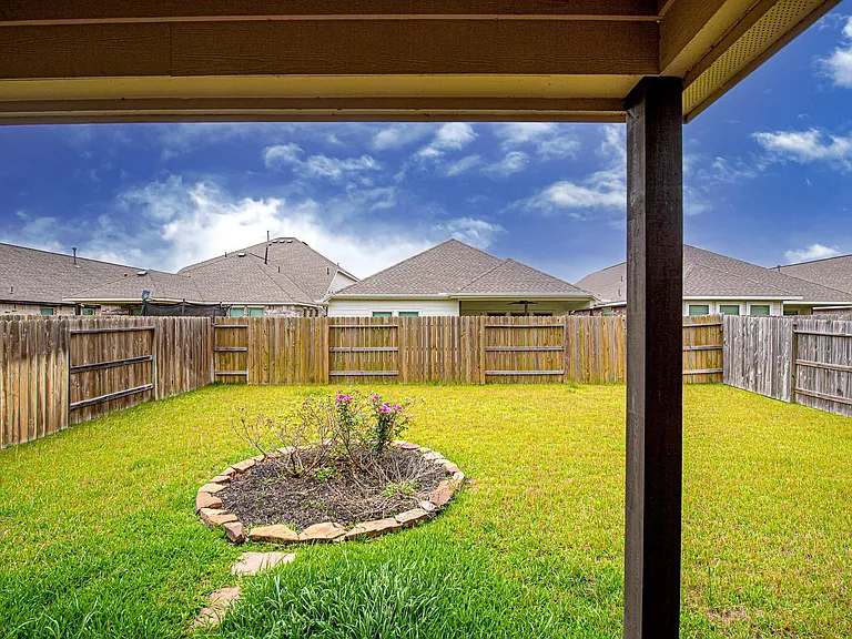209 Cambria Green Ln — Photo 36