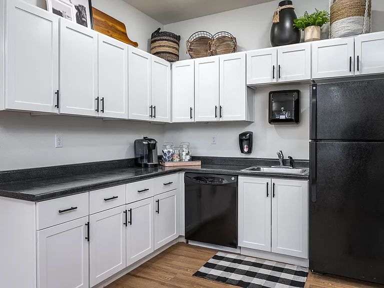 Meadow View | Kitchen and Dining Room
