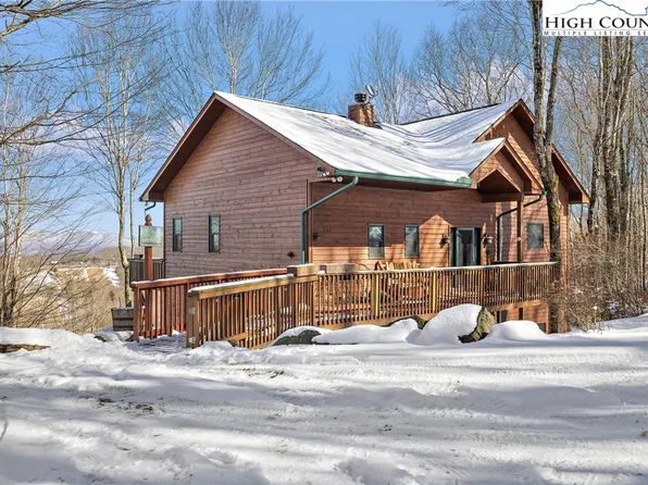 151 W Blueberry Lane, Beech Mountain, NC 28604