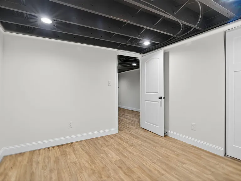 2358 Vorhof Dr — Photo 32