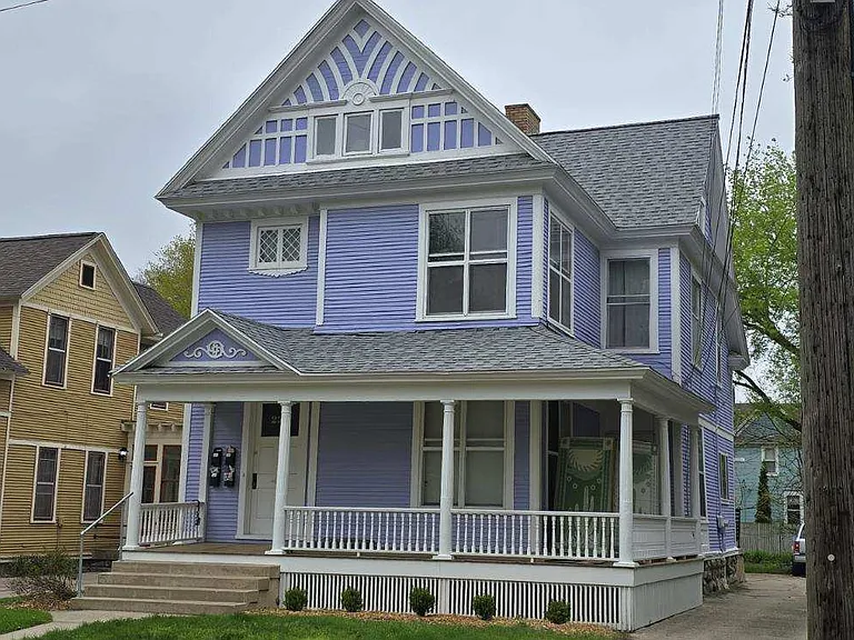 226 College Ave NE #2 — Photo 1