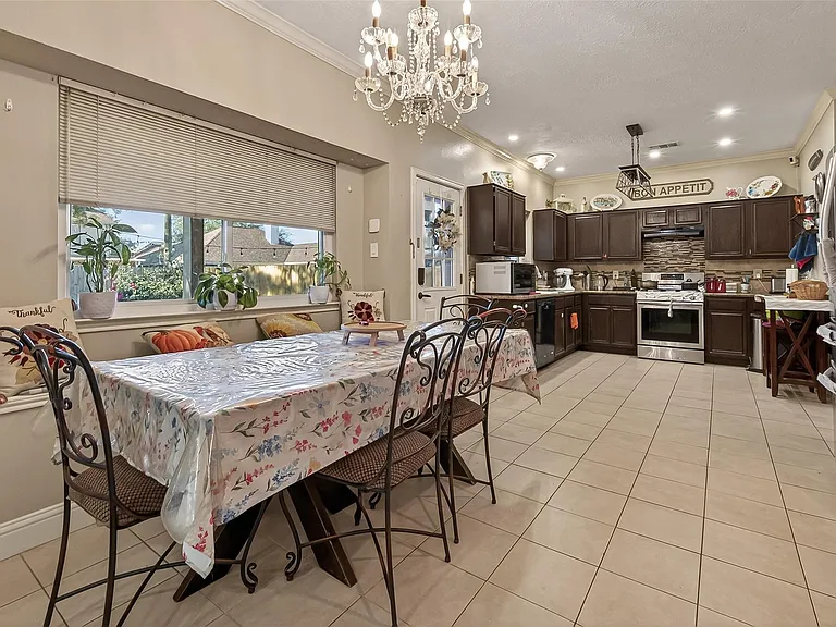 3611 Stacy Park Cir — Photo 14