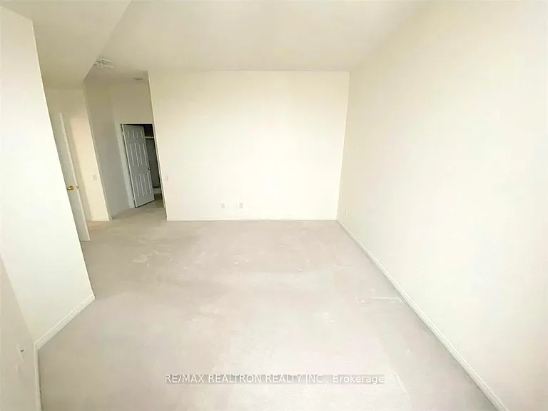 5 Emerald Ln #Penthouse 101 — Photo 17