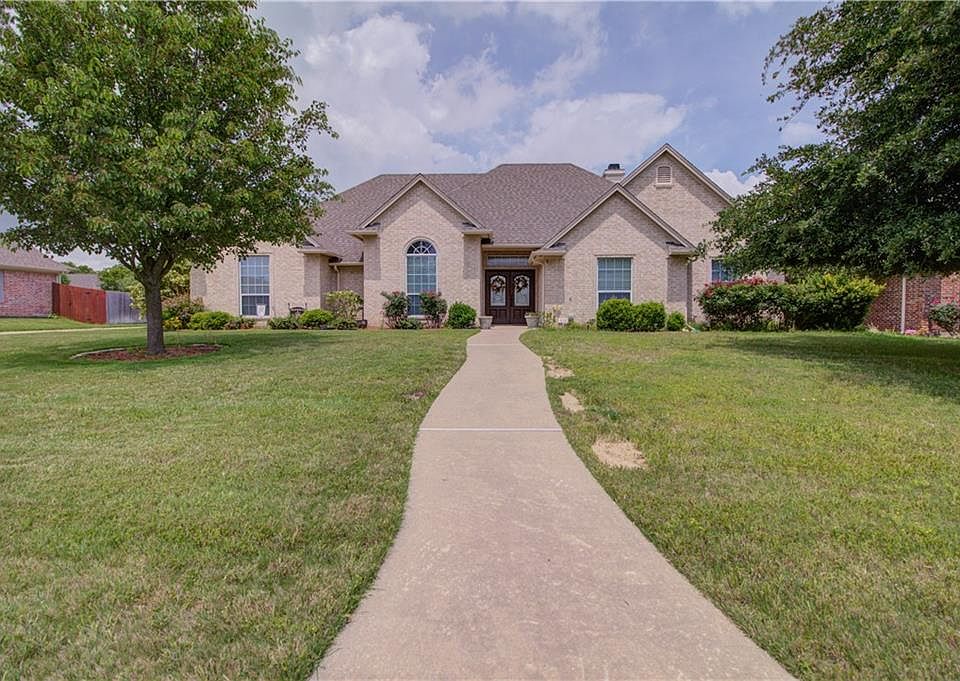 1st image of 1405 Thistle Park