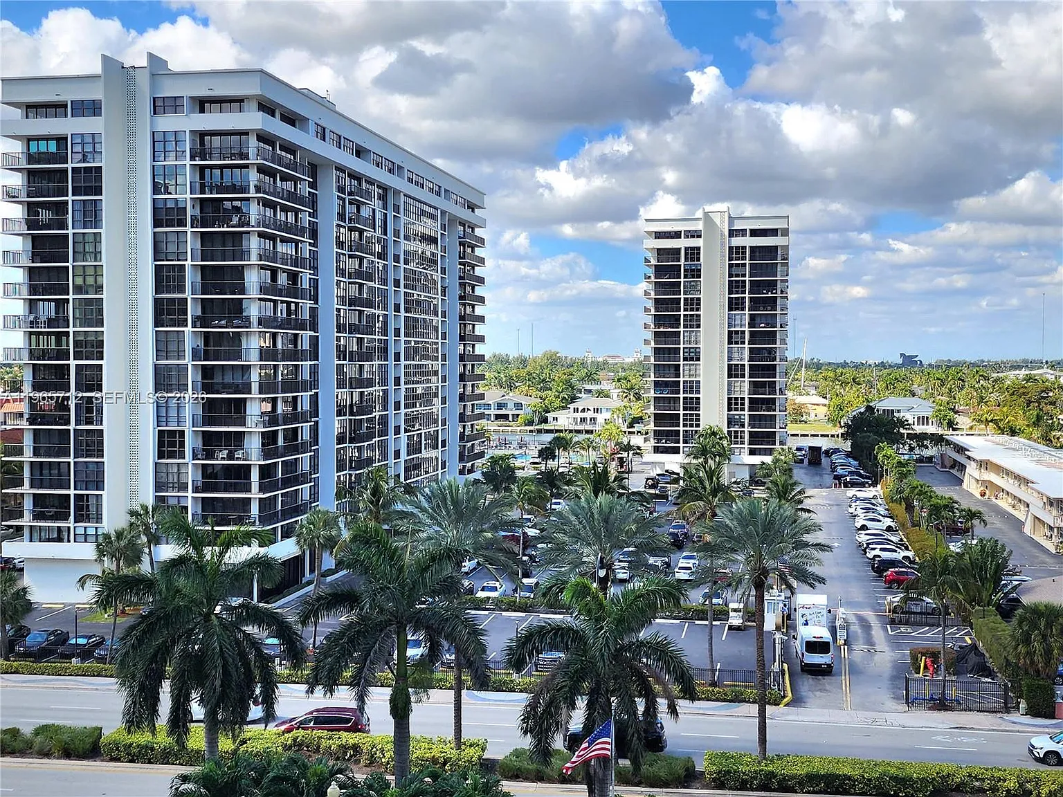 Parker Plaza Condo Estate — Photo 4