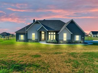 257 Agua Linda Dr, Godley, TX 76044