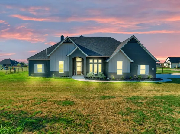 257 Agua Linda Dr, Godley, TX 76044