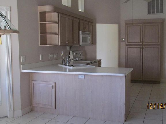 4th image of 5311 SW 11th Ct