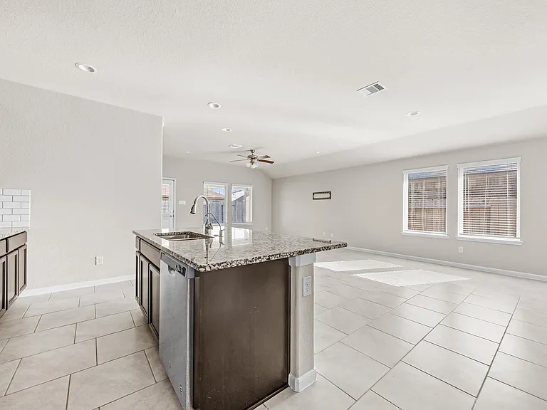7543 Highland Chase Dr — Photo 21