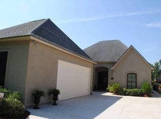 21187 Waterfront East Dr, Maurepas, LA 70449