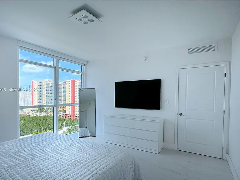 400 Sunny Isles Blvd #1505 — Photo 22