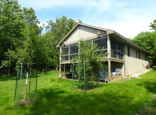 9115 E Shore Rd, Marenisco, MI 49947