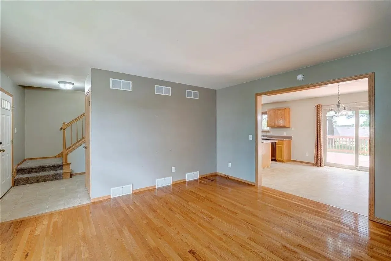 1406 Dewberry Drive - 1 — Photo 3