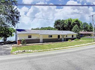 1215 N Riley Rd, Kendallville, IN 46755