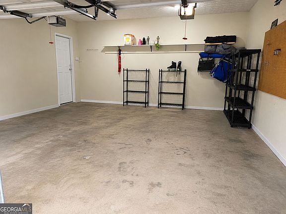5th image of 150 Adrians Ln