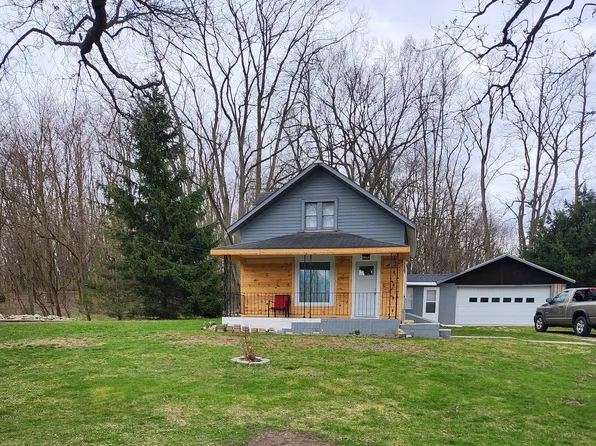 1871 E Chicago Rd, Jonesville, MI 49250