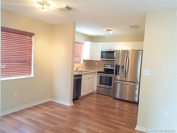 3rd image of 18606 SW 100th Ave #18606