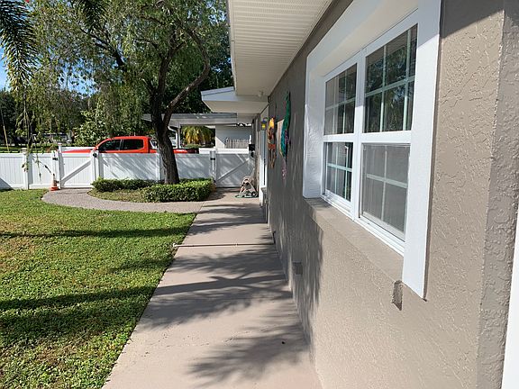 3rd image of 1261 75th Ave N