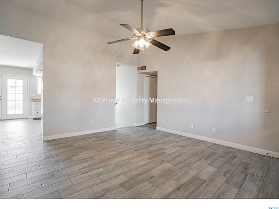 4th image of 1100 N Alder Ct