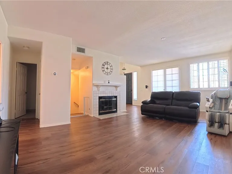 415 E Bougainvillea Ln — Photo 9