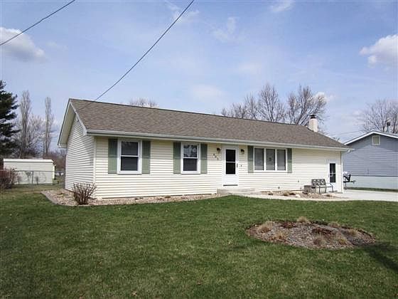 1st image of 905 Dear St