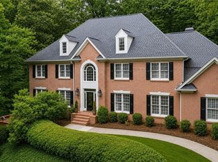 2134 River Cliff Dr, Roswell, GA 30076
