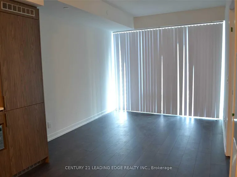 60 Shuter St #PH-201 — Photo 8