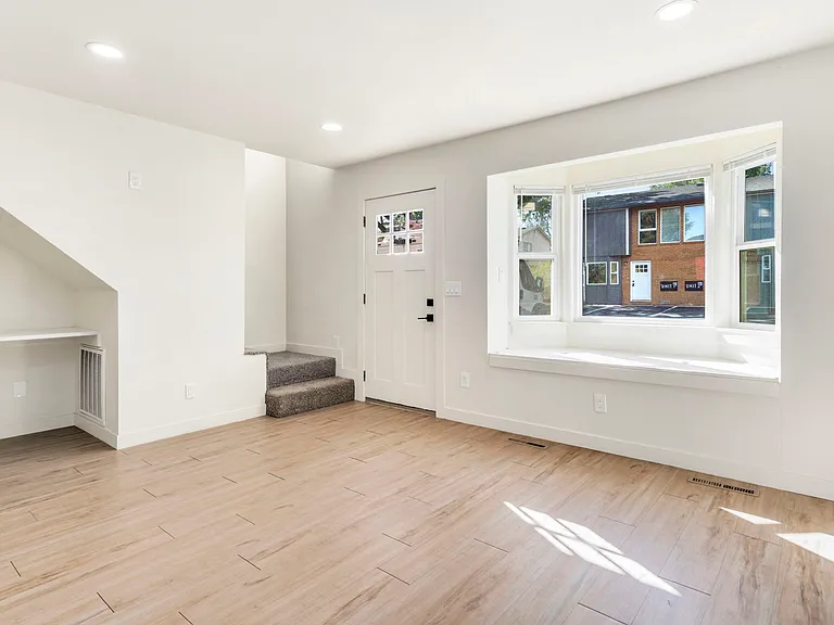 1618 Banyan Dr #2 — Photo 4