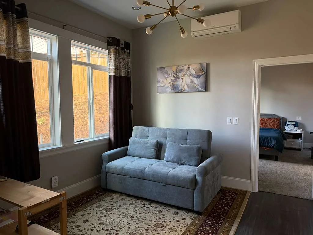 1 bed, 500 sqft, $1,800 — Photo 1