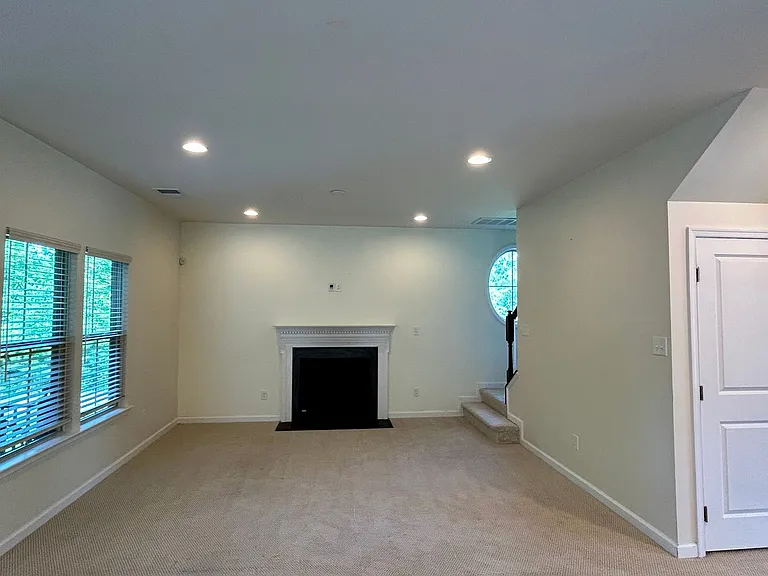 5718 Swift Fox Dr — Photo 15