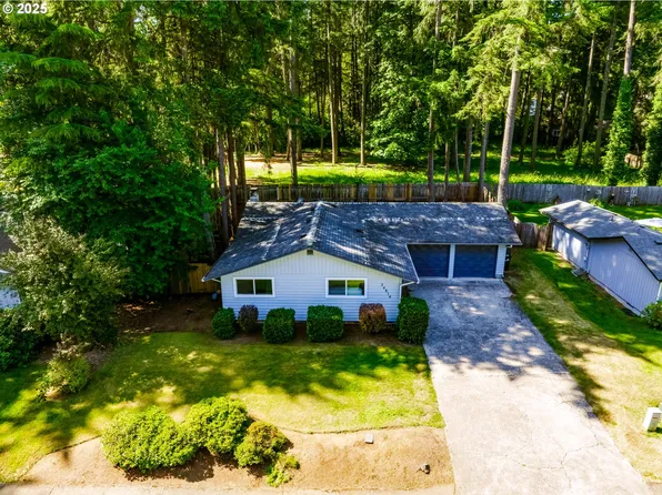 24814 Parkside Dr, Veneta, OR 97487